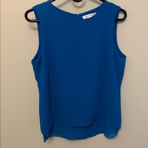 ROSE & OLIVE Women’s sleeveless top